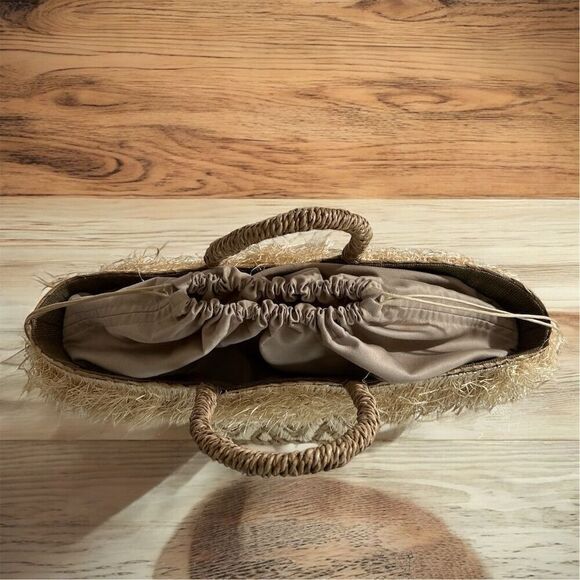 KAYU Women's Handwoven Natural Straw Basket Fully Lined Tote Drawstring Closure - Picture 6 of 12